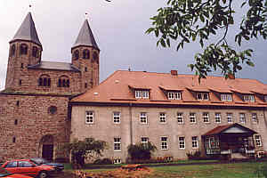 Bursfelde vom Weserufer aus