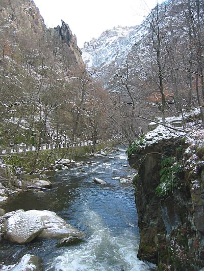 Blick von der Jungfernbrücke am Gasthof Königsruhe